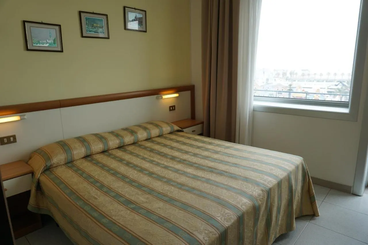 Hotel Ideal Sottomarina